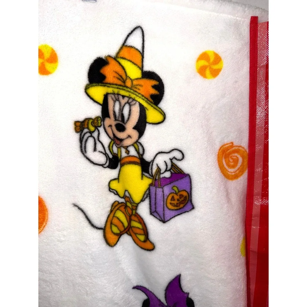 Disney's Micky & Minnie Mouse Plush Halloween Theme Throw Blanket + Tote